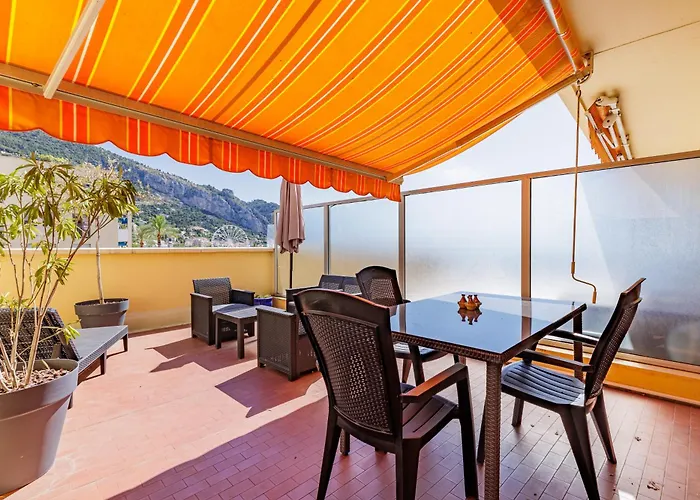 Le Garavan, Superbe Vue Et Vieux * مينتون